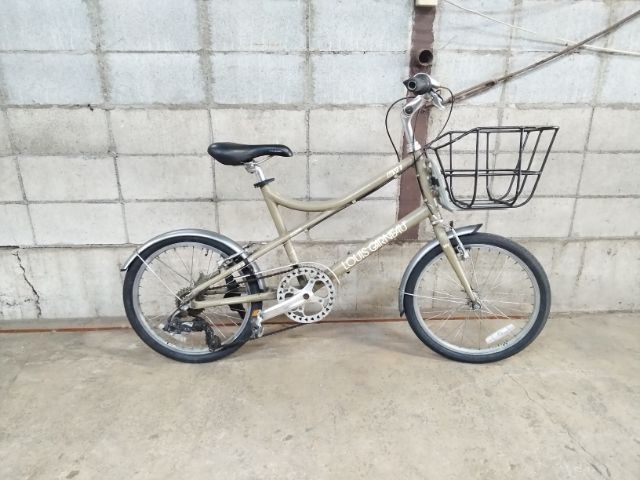 前2輪3輪車 前20インチ後ろ22インチ
